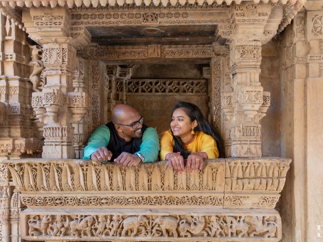 Ashka and Raghu's wedding in Ahmednagar, Maharashtra 11