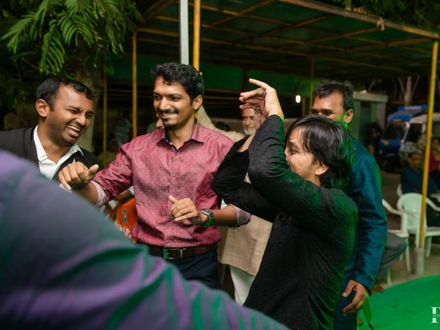 Ashka and Raghu's wedding in Ahmednagar, Maharashtra 47