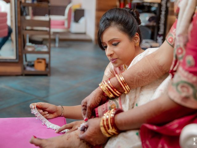 Ashka and Raghu's wedding in Ahmednagar, Maharashtra 59