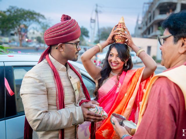 Ashka and Raghu's wedding in Ahmednagar, Maharashtra 73