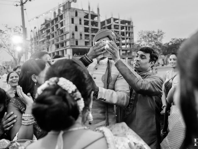 Ashka and Raghu's wedding in Ahmednagar, Maharashtra 77