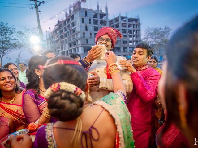 Ashka and Raghu's wedding in Ahmednagar, Maharashtra 78