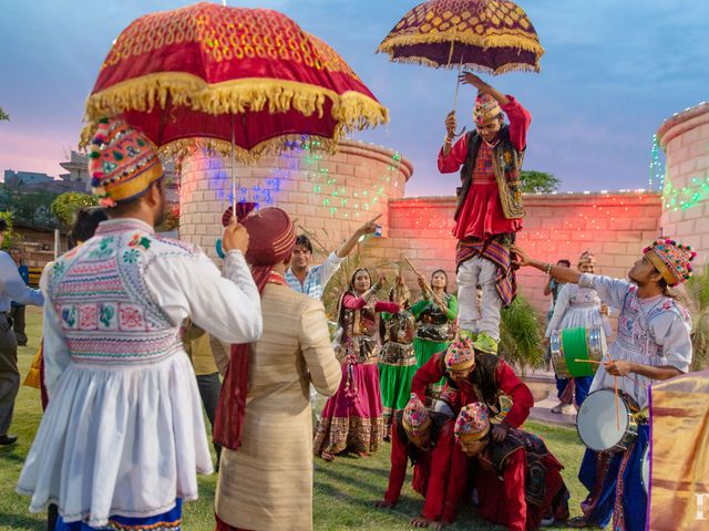 Ashka and Raghu's wedding in Ahmednagar, Maharashtra 85