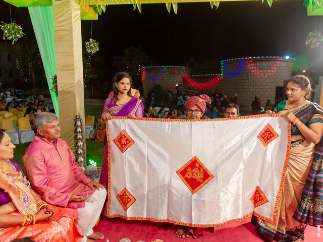 Ashka and Raghu's wedding in Ahmednagar, Maharashtra 91