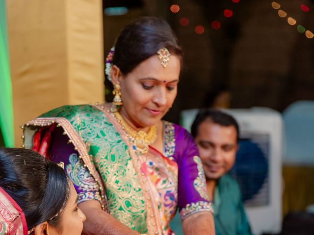 Ashka and Raghu's wedding in Ahmednagar, Maharashtra 110