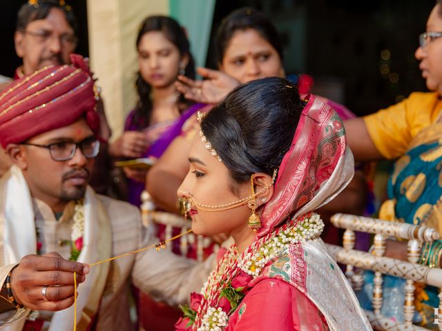 Ashka and Raghu's wedding in Ahmednagar, Maharashtra 113