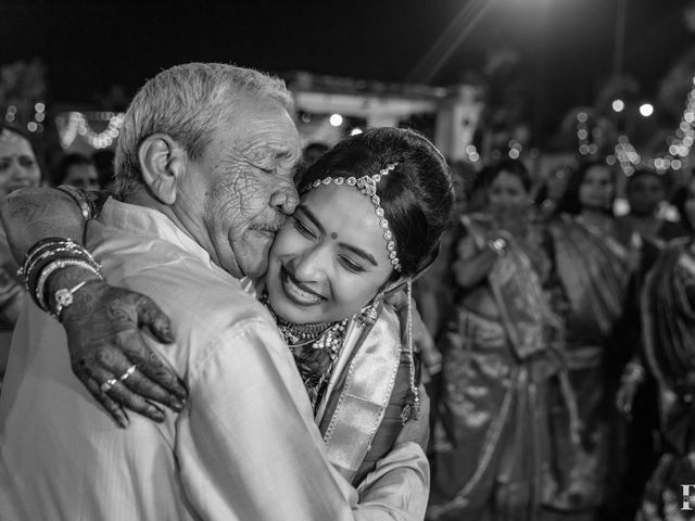 Ashka and Raghu's wedding in Ahmednagar, Maharashtra 119