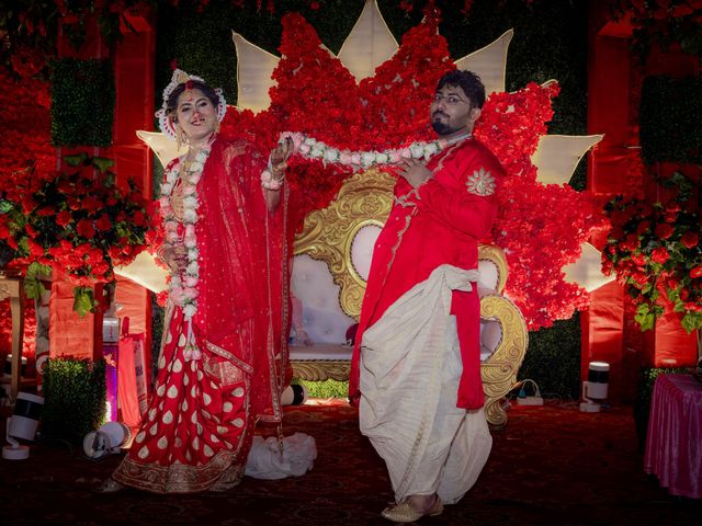 Dr. Amrita Bhattacharyya and Prokarso Chattopadhyay's wedding in Kolkata, West Bengal 2