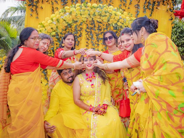 Dr. Amrita Bhattacharyya and Prokarso Chattopadhyay's wedding in Kolkata, West Bengal 3