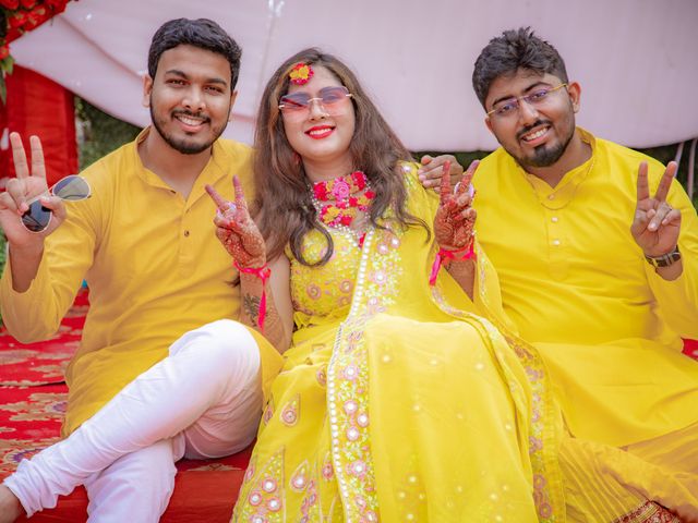 Dr. Amrita Bhattacharyya and Prokarso Chattopadhyay's wedding in Kolkata, West Bengal 4