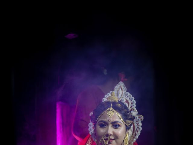Dr. Amrita Bhattacharyya and Prokarso Chattopadhyay's wedding in Kolkata, West Bengal 14