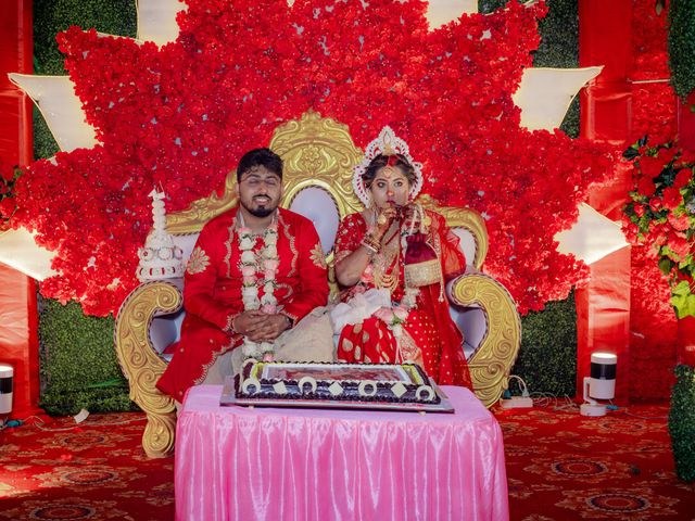 Dr. Amrita Bhattacharyya and Prokarso Chattopadhyay's wedding in Kolkata, West Bengal 18