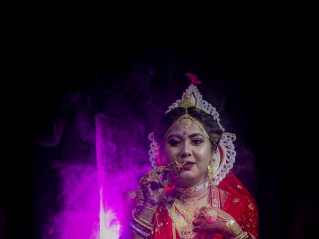 Dr. Amrita Bhattacharyya and Prokarso Chattopadhyay's wedding in Kolkata, West Bengal 23