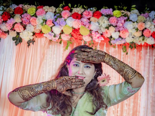 Dr. Amrita Bhattacharyya and Prokarso Chattopadhyay's wedding in Kolkata, West Bengal 28