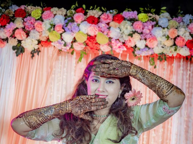 Dr. Amrita Bhattacharyya and Prokarso Chattopadhyay's wedding in Kolkata, West Bengal 32