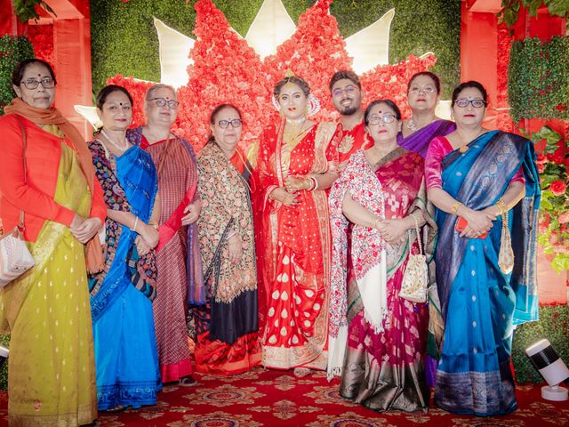 Dr. Amrita Bhattacharyya and Prokarso Chattopadhyay's wedding in Kolkata, West Bengal 44