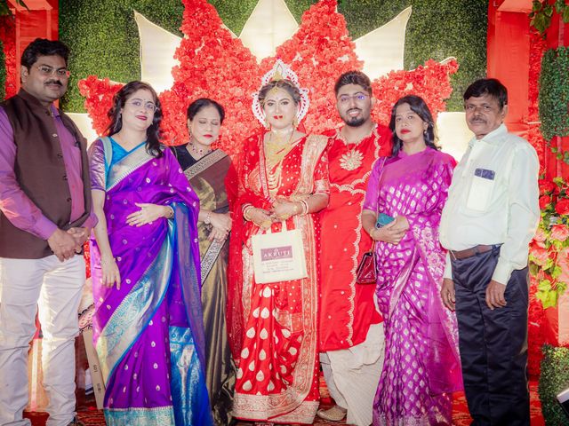 Dr. Amrita Bhattacharyya and Prokarso Chattopadhyay's wedding in Kolkata, West Bengal 47