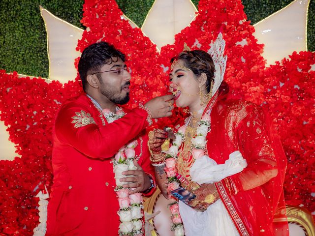 Dr. Amrita Bhattacharyya and Prokarso Chattopadhyay's wedding in Kolkata, West Bengal 56
