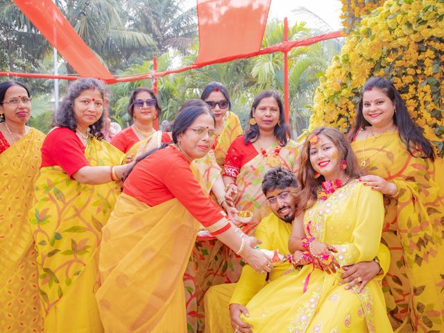 Dr. Amrita Bhattacharyya and Prokarso Chattopadhyay's wedding in Kolkata, West Bengal 116