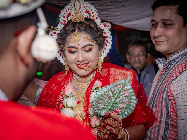 Dr. Amrita Bhattacharyya and Prokarso Chattopadhyay's wedding in Kolkata, West Bengal 144