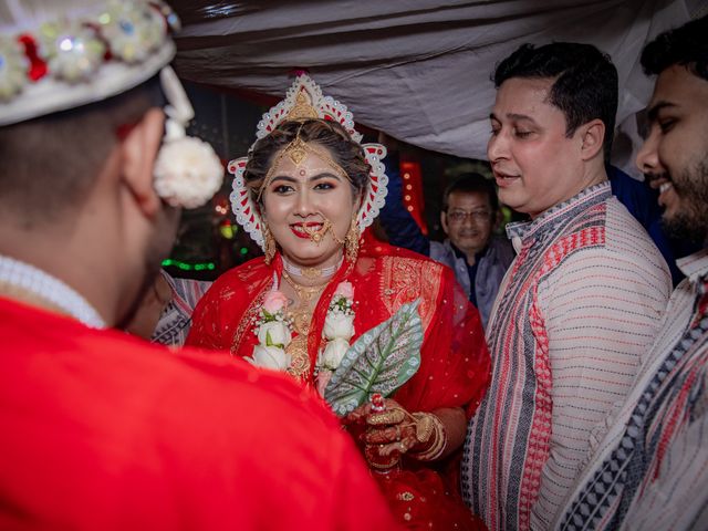 Dr. Amrita Bhattacharyya and Prokarso Chattopadhyay's wedding in Kolkata, West Bengal 154
