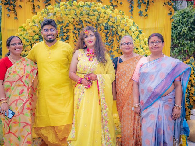 Dr. Amrita Bhattacharyya and Prokarso Chattopadhyay's wedding in Kolkata, West Bengal 156