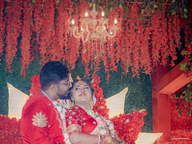 Dr. Amrita Bhattacharyya and Prokarso Chattopadhyay's wedding in Kolkata, West Bengal 158