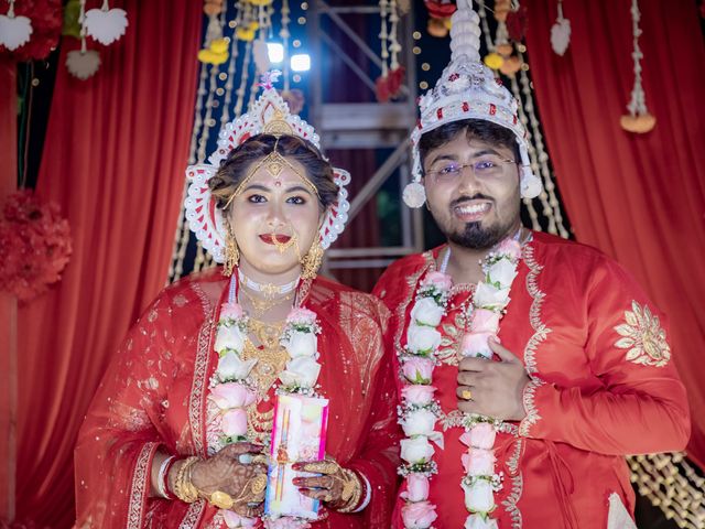 Dr. Amrita Bhattacharyya and Prokarso Chattopadhyay's wedding in Kolkata, West Bengal 160