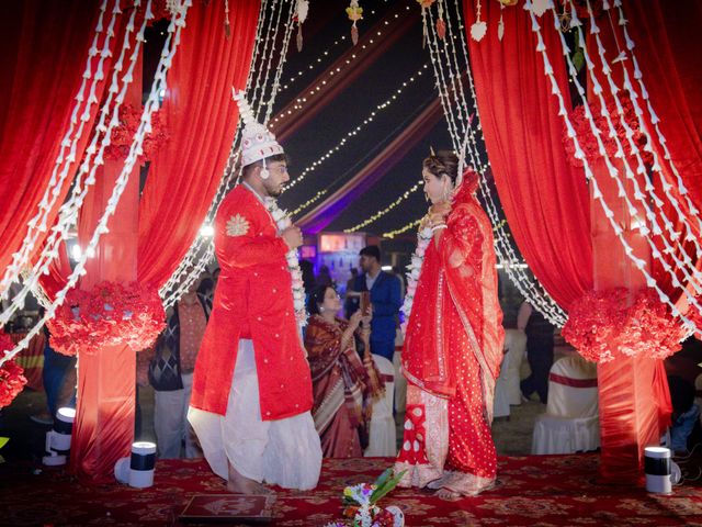 Dr. Amrita Bhattacharyya and Prokarso Chattopadhyay's wedding in Kolkata, West Bengal 163