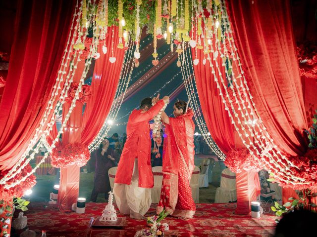 Dr. Amrita Bhattacharyya and Prokarso Chattopadhyay's wedding in Kolkata, West Bengal 168