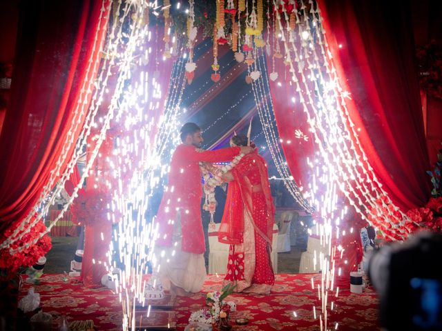 Dr. Amrita Bhattacharyya and Prokarso Chattopadhyay's wedding in Kolkata, West Bengal 171