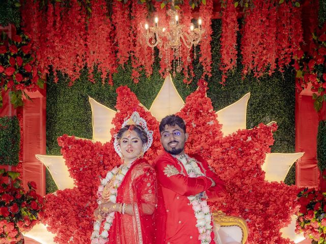 Dr. Amrita Bhattacharyya and Prokarso Chattopadhyay's wedding in Kolkata, West Bengal 172