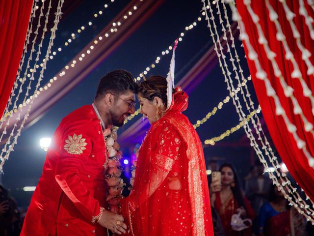 Dr. Amrita Bhattacharyya and Prokarso Chattopadhyay's wedding in Kolkata, West Bengal 177