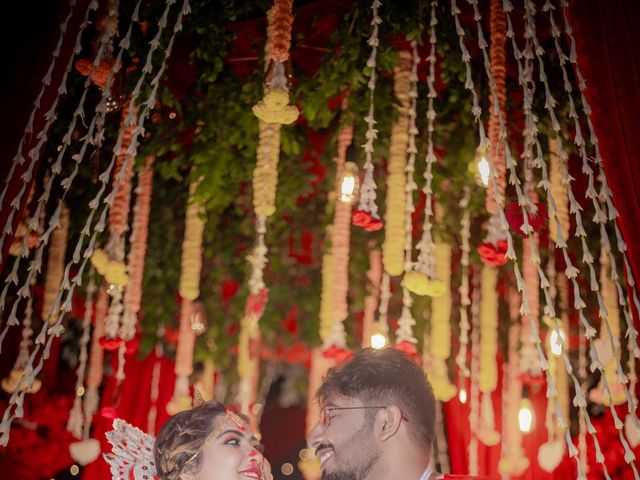 Dr. Amrita Bhattacharyya and Prokarso Chattopadhyay's wedding in Kolkata, West Bengal 200