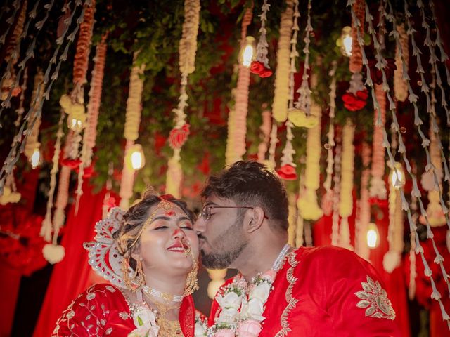 Dr. Amrita Bhattacharyya and Prokarso Chattopadhyay's wedding in Kolkata, West Bengal 206