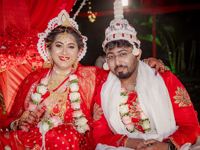 Dr. Amrita Bhattacharyya and Prokarso Chattopadhyay's wedding in Kolkata, West Bengal 210