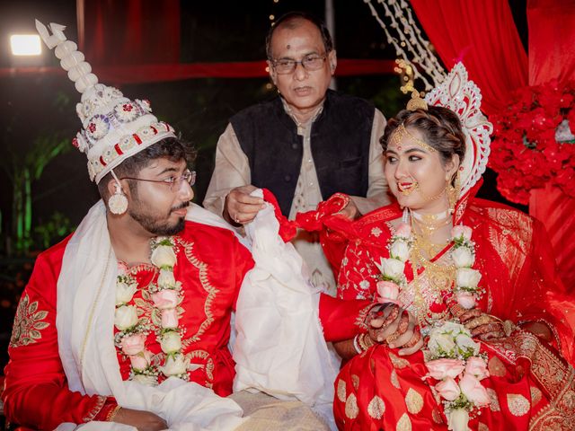 Dr. Amrita Bhattacharyya and Prokarso Chattopadhyay's wedding in Kolkata, West Bengal 212