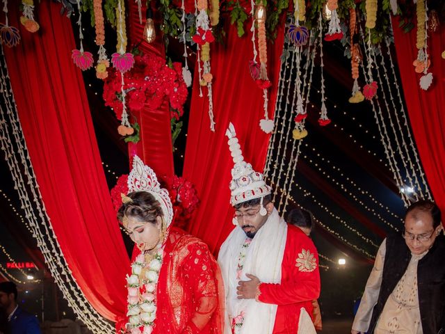 Dr. Amrita Bhattacharyya and Prokarso Chattopadhyay's wedding in Kolkata, West Bengal 218