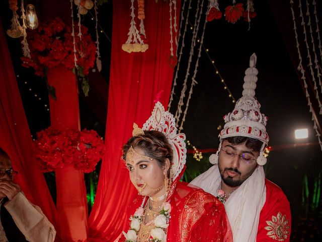 Dr. Amrita Bhattacharyya and Prokarso Chattopadhyay's wedding in Kolkata, West Bengal 221
