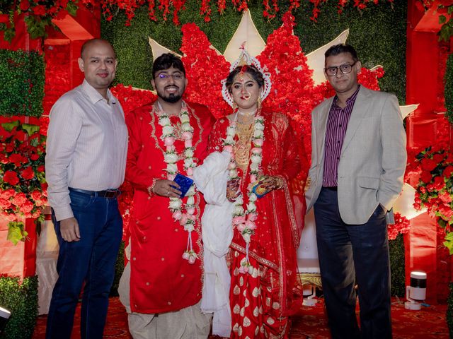 Dr. Amrita Bhattacharyya and Prokarso Chattopadhyay's wedding in Kolkata, West Bengal 239