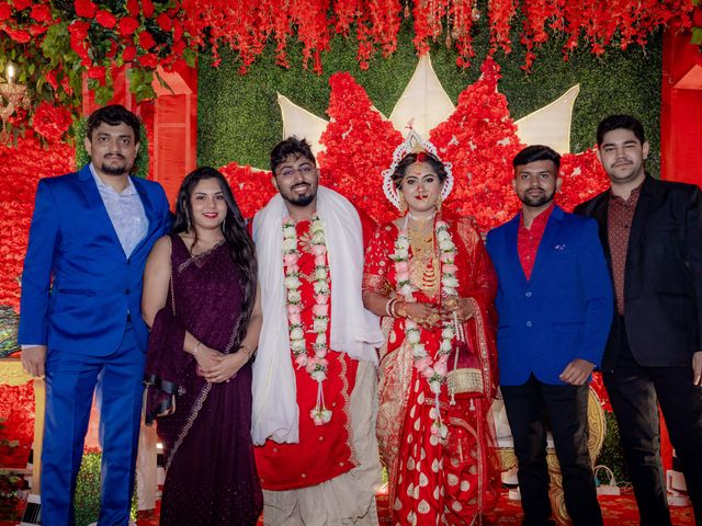 Dr. Amrita Bhattacharyya and Prokarso Chattopadhyay's wedding in Kolkata, West Bengal 247