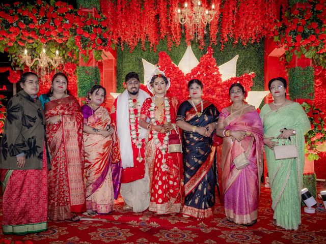 Dr. Amrita Bhattacharyya and Prokarso Chattopadhyay's wedding in Kolkata, West Bengal 256