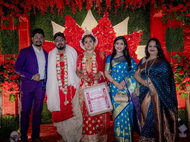 Dr. Amrita Bhattacharyya and Prokarso Chattopadhyay's wedding in Kolkata, West Bengal 269