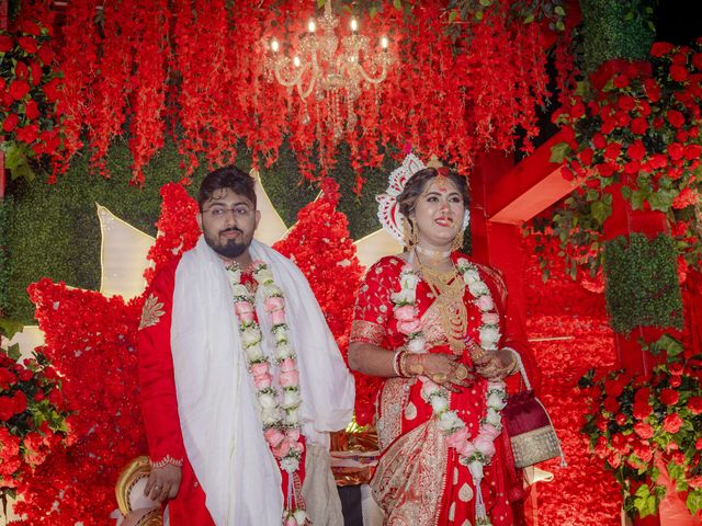 Dr. Amrita Bhattacharyya and Prokarso Chattopadhyay's wedding in Kolkata, West Bengal 276