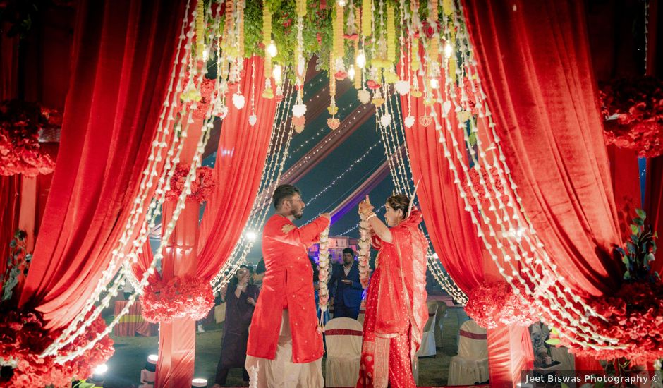 Dr. Amrita Bhattacharyya and Prokarso Chattopadhyay's wedding in Kolkata, West Bengal
