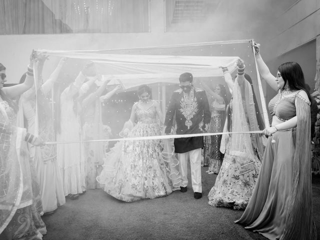 Garvit and Chitra's wedding in South Delhi, Delhi NCR 12