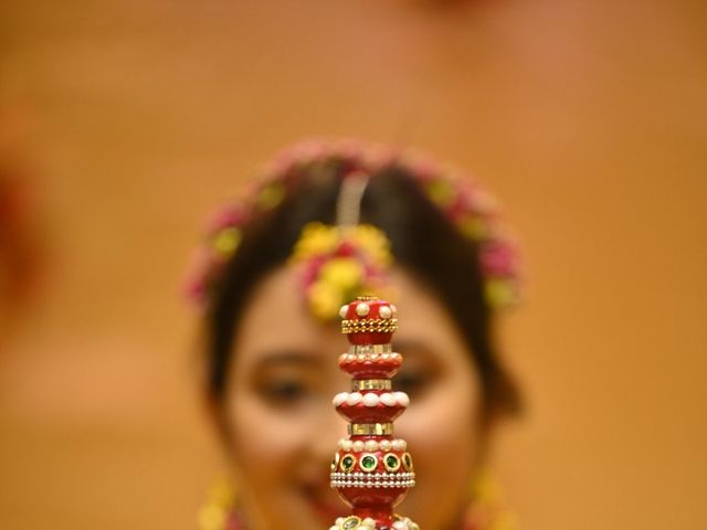 Saborni and Debmalya&apos;s wedding in Kolkata, West Bengal 6