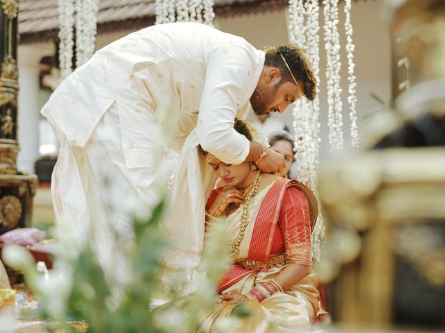 Shalini and shiva&apos;s wedding in Kochi, Kerala 26