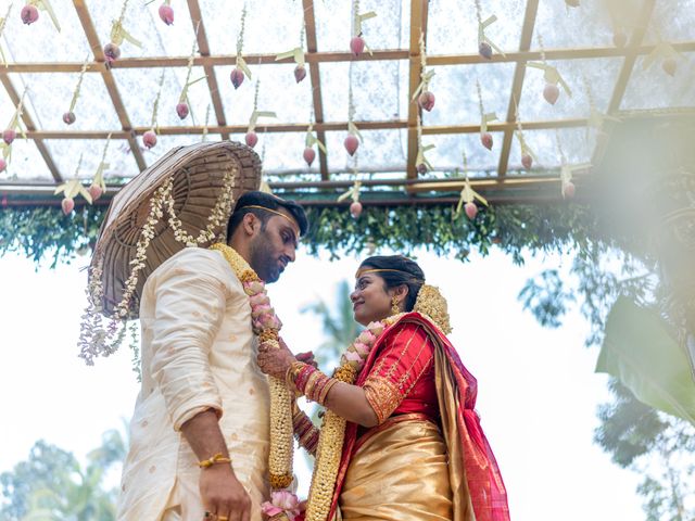 Shalini and shiva&apos;s wedding in Kochi, Kerala 113