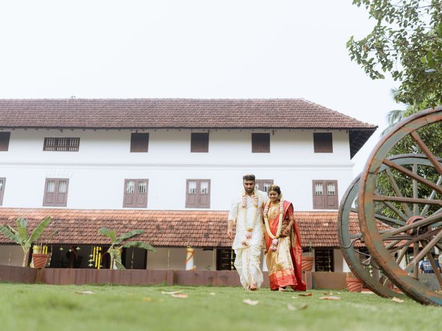 Shalini and shiva&apos;s wedding in Kochi, Kerala 123